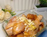 Foto langkah ke 2 dari resep Ayam Kukus Jahe.