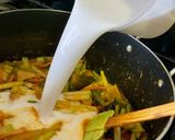 Foto langkah ke 5 dari resep Lontong Sayur.