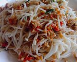 รูปขั้นตอนการทำที่ 1 ของ กะเพราขนมจีน
