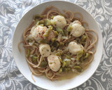 Foto del paso 4 de la receta: Spaghetti con zamburiñas a la marinera
