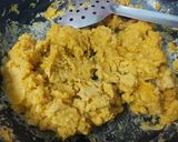 A picture of step 1 of Besan Burfi.