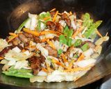 Foto del paso 3 de la receta: Hígado salteado con vainas de arvejas verdes y salsa teriyaki