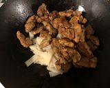 A picture of step 15 of Sweet and sour pork.