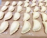Foto langkah ke 6 dari resep Panada isi ikan cakalang campur pepaya.