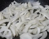 Foto del paso 2 de la receta: Bacalao desmigado con fritada de pimientos y cebolla