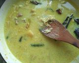 Foto langkah ke 5 dari resep Kentang telur orak-arik kuah santan.