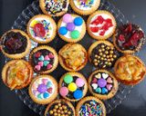 A picture of step 2 of Biscuit Decoration.