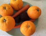 Méregtelenítő céklás-répás-narancsos smoothie recept fázis 1 fotója