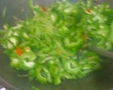 Foto langkah ke 4 dari resep Tumis Pare Labu Siam.