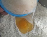 Foto langkah ke 2 dari resep Donat Gula Empuk.