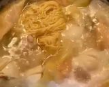 รูปขั้นตอนการทำที่ 6 ของ บะหมี่ เกี๊ยว ต้มยำแห้ง หมูสับ ลูกชิ้นปลาภูเก็ต