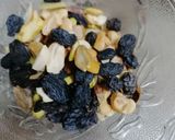 A picture of step 2 of Meethi sewiyan /sewiyon ka zarda.