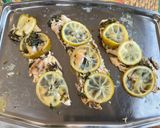 Une image de l'étape 10 de Filets de dorade à l’ail frais mariné, citron vert et coriandre.