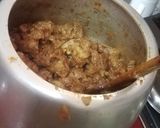 A picture of step 8 of Yakhni Pulao.