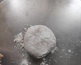 A picture of step 4 of Wheat Phulka Roti.