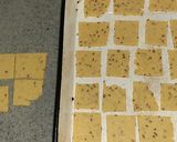 Foto del paso 5 de la receta: Crackers, galletas con semillas de lino