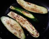 Foto del paso 4 de la receta: Calabacines empanizados con una rica salsa🍲🥘🍲