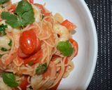 Une image de l'étape 8 de Nouilles asiatiques sautées aux crevettes.