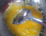 Foto langkah ke 3 dari resep Martabak Telur Mini.
