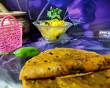 A picture of step 9 of Thepla With Suki Bhaji(Gujjus all time favourite).