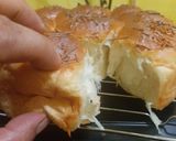 Foto langkah ke 5 dari resep Roti sobek isi Coklat.