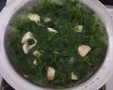 A picture of step 2 of Spinach and mushroom soup.
