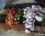 Foto langkah ke 1 dari resep Tumis Udang Tahu Simple.