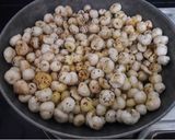 रोस्टेड मखाना (roasted makhana recipe in hindi) रेसिपी चरण 6 फोटो