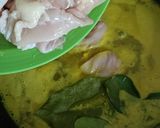 Foto langkah ke 3 dari resep Ayam Goreng Kremes.