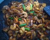 Foto langkah ke 3 dari resep Udang Saus Mentega / Udang Goreng Mentega / Udang Oseng Mentega.