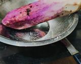 A picture of step 2 of Purple yum puri.
