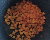 Foto del paso 1 de la receta: 🍲 Sopa de verduras y merluza 🍁🍂