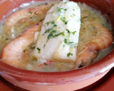 Foto del paso 7 de la receta: Bacalao en salsa con langostinos
