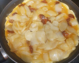 Foto del paso 4 de la receta: Tortilla de patatas con chorizo