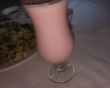 A picture of step 1 of Strawberry milkshake.