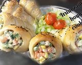 A picture of step 2 of 🥗🍦Salad Bread Cones🍦🥗.
