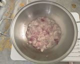 Foto langkah ke 1 dari resep Opor Kuning Ayam Telur.