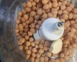 Foto del paso 2 de la receta: Hummus Rápido (sin tahini)
