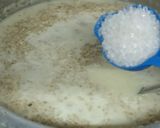 A picture of step 4 of Quinoa Halwa.