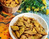 મેથી ના શક્કરપારા (Methi Shakkarpara Recipe In Gujarati) રેસીપી સ્ટેપ3ફોટો