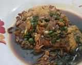 Foto langkah ke 4 dari resep Telur ceplok kuah kecap pedas.