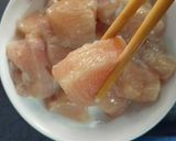 Hình bước làm 1 của món Gà viên chiên xù