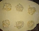 Foto del paso 3 de la receta: Sorrentinos caseros de pollo