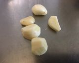 Une image de l'étape 1 de Bœuf épicé au gingembre, ail et tomates.