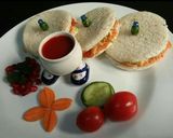 A picture of step 5 of Chicken And Veg Sandwiches😍😋.