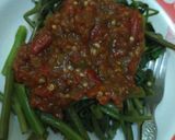 Foto langkah ke 5 dari resep Rujak kangkung ummi diana.