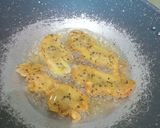 Foto langkah ke 4 dari resep Pisang Goreng Isi Vla Matcha.