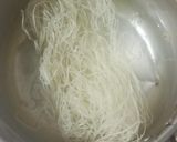 Foto langkah ke 1 dari resep Sop oyong bihun.