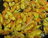 Gambar langkah 3 resipi Ayam Goreng Kunyit.