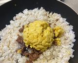 A picture of step 2 of Beef and Egg Fried Rice.